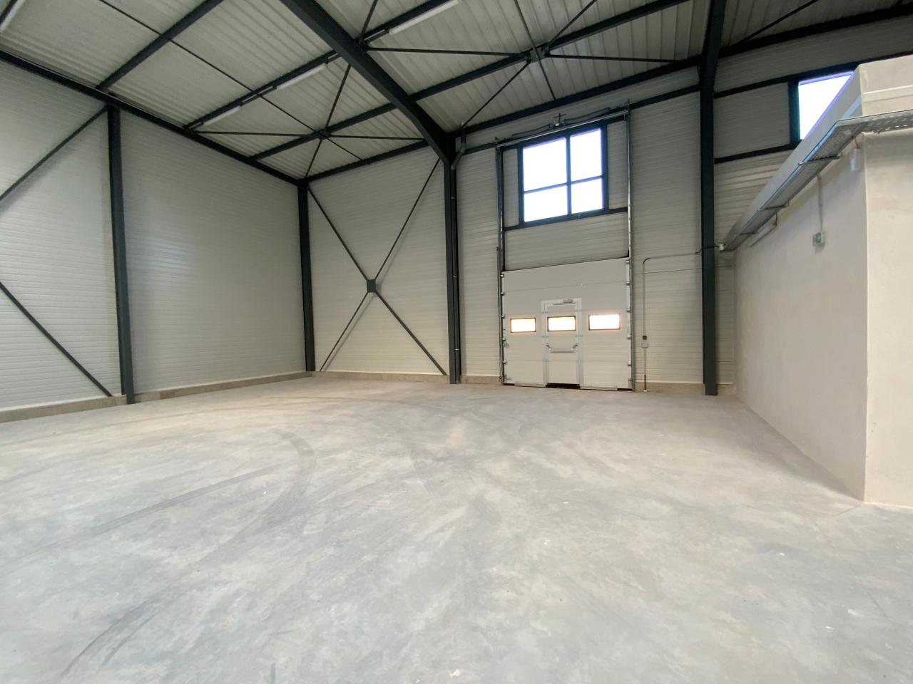 Local d'activité Saint-Quentin-Fallavier 176m² Location local d'activité Saint-Quentin-Fallavier Isère OLACT2425572 5